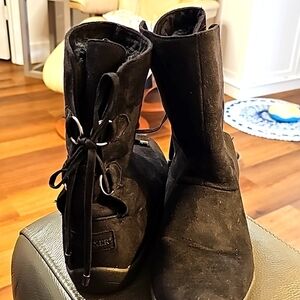 Joe Boxer women's dark purple suede boots, tie in back. Size 10. Fur lin…